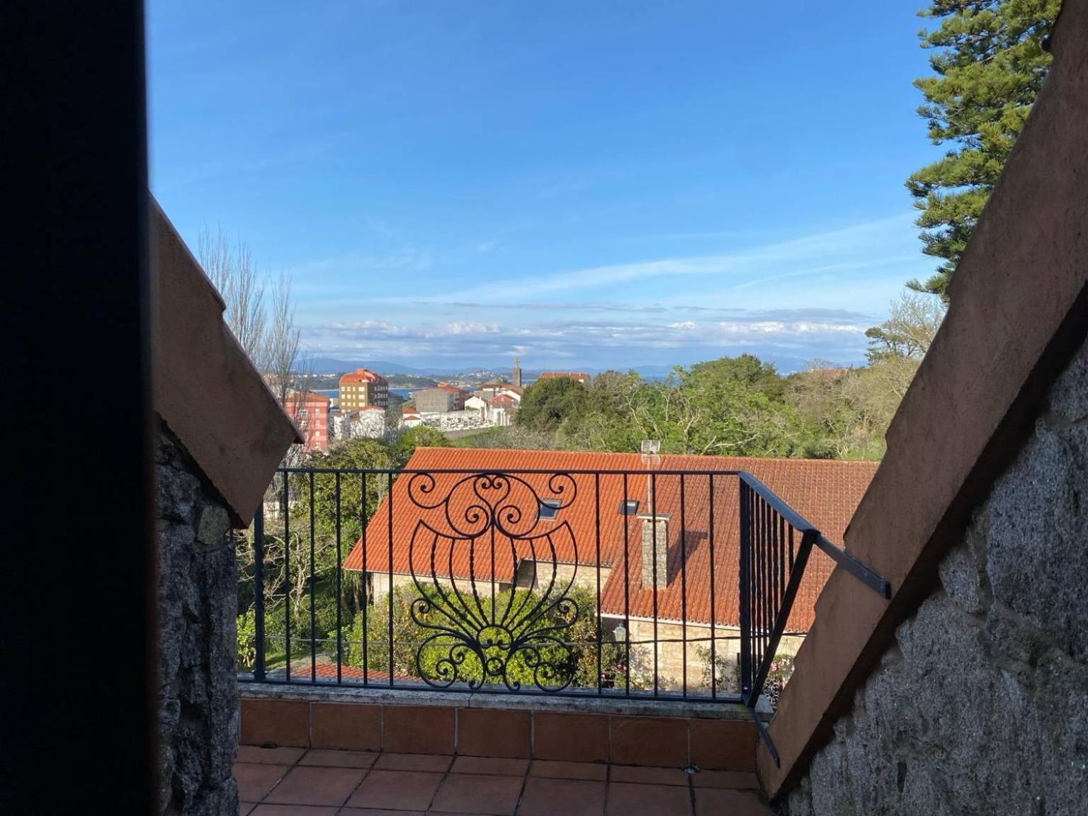 Chalet Entero Confort Ribeira Bagian luar foto